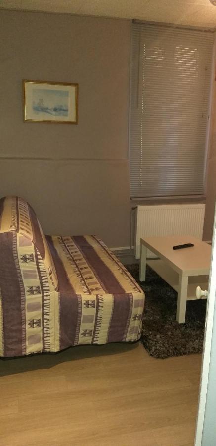 Le Creusot Apartment Bagian luar foto